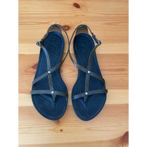 CROCS SANDALS SIZE 7